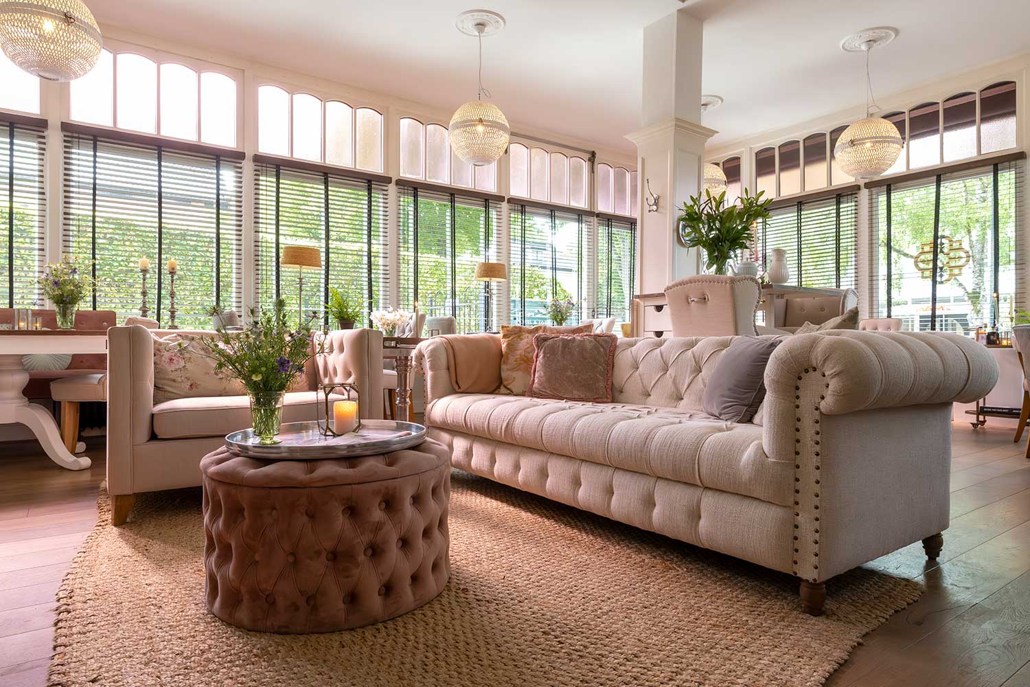Zenzez Hotel & Lounge