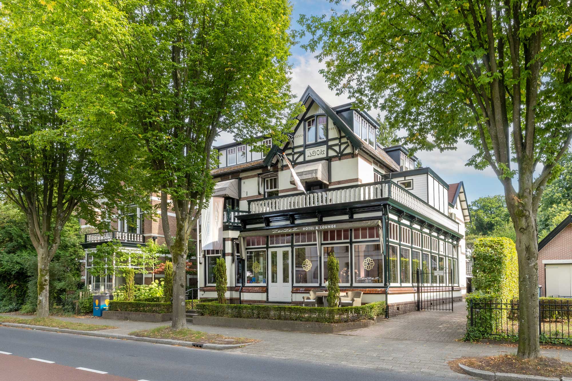 Zenzez Hotel & Lounge